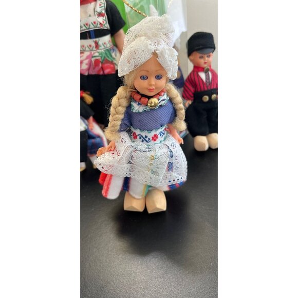 Vintage 1960's Lot of 5 Dolls Made In Holland Various Sizes - Picture 2 of 9